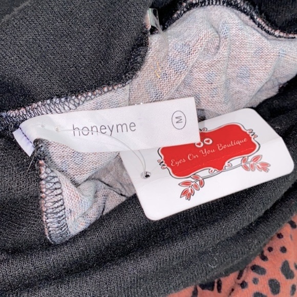 HONEYME knit sweater leopard print size medium new with tags - Picture 4 of 6